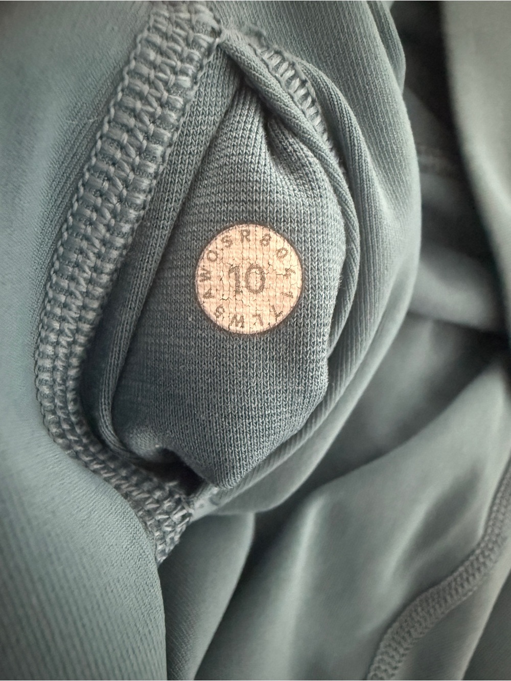 Lululemon Wunder Under Hi-Rise 7/8 Tight *Full-On Luxtreme 25"
Mystic Green 10 - Picture 7 of 8
